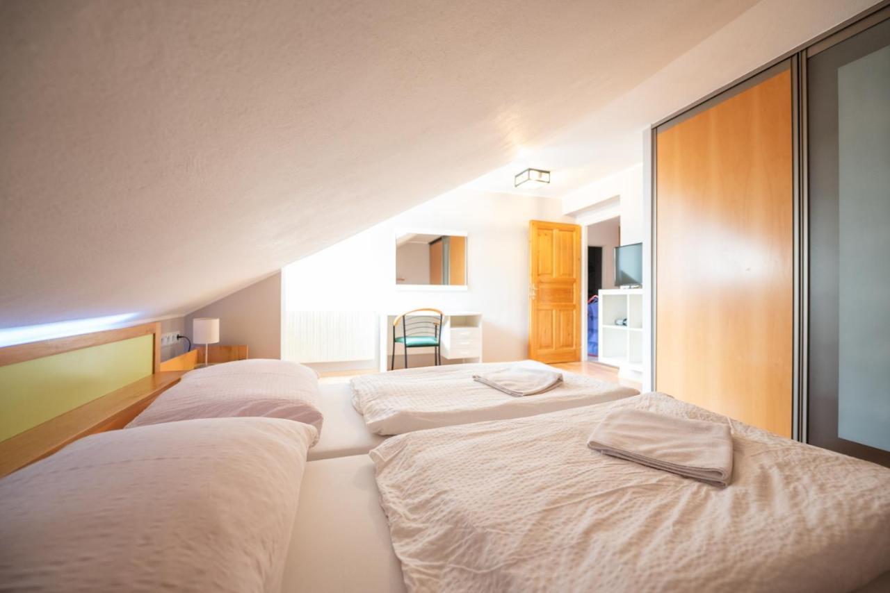 Czech Family Home Český Krumlov Esterno foto
